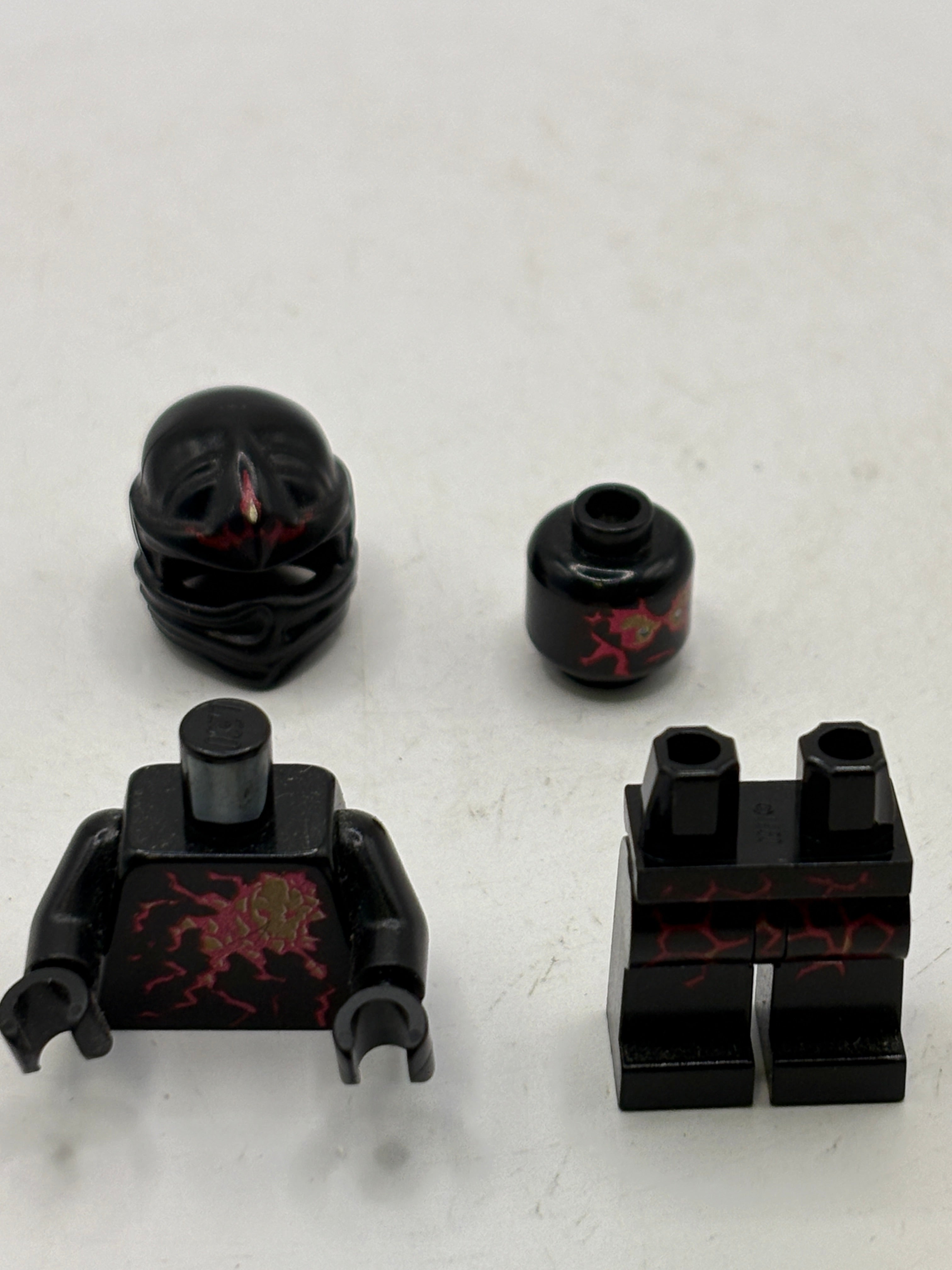 LEGO Ninjago Rise Of The Snakes NRG Cole Minifigure njo0057 From Set 9572